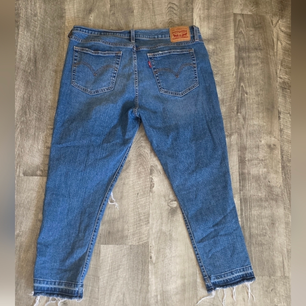 Levi's Blue Distressed Women Boyfriend Jeans - Picture 5 of 6